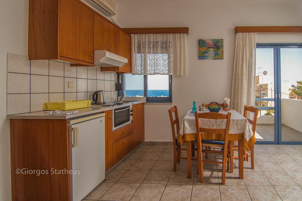 Roula Apartments Palaiochora Exterior foto